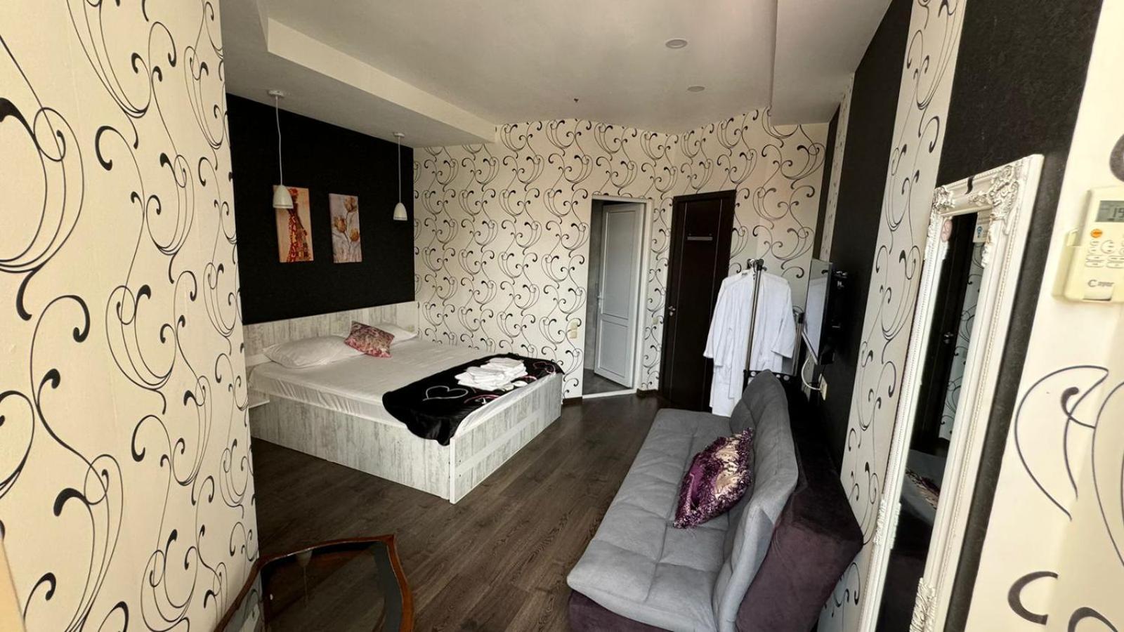 Hotel White House Anaklia Bagian luar foto
