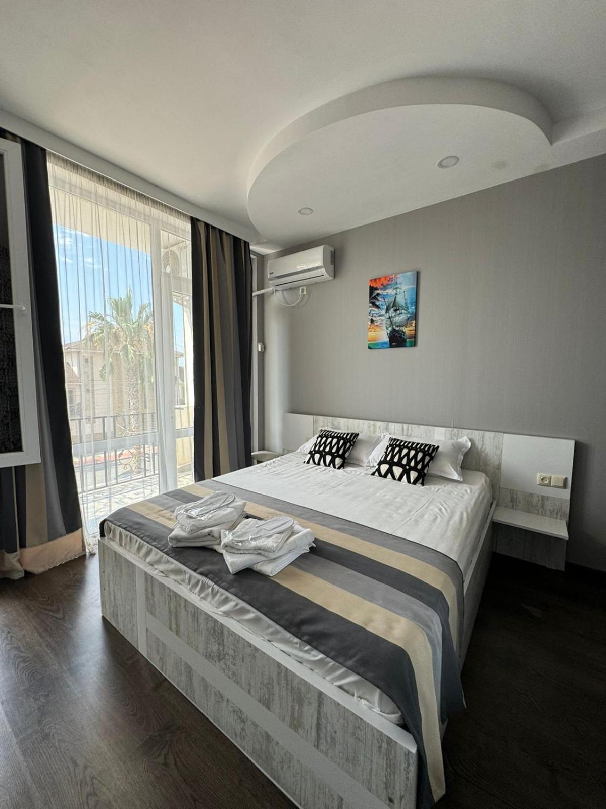 Hotel White House Anaklia Bagian luar foto