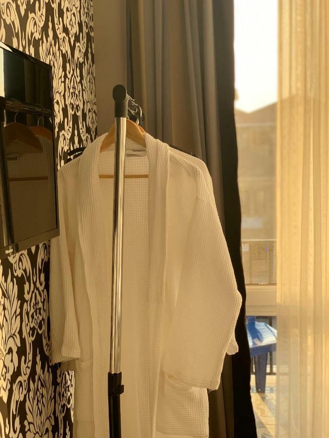 Hotel White House Anaklia Bagian luar foto