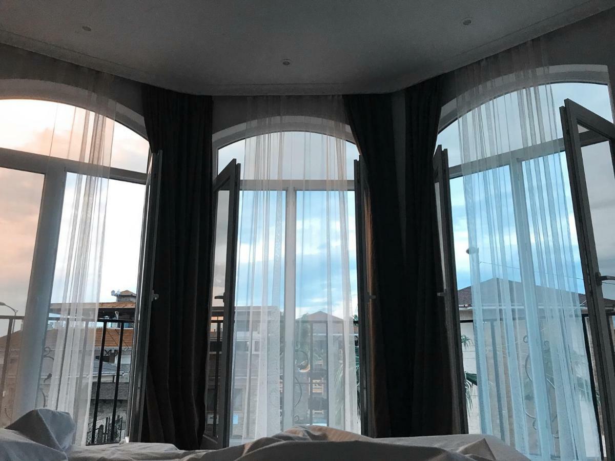 Hotel White House Anaklia Bagian luar foto